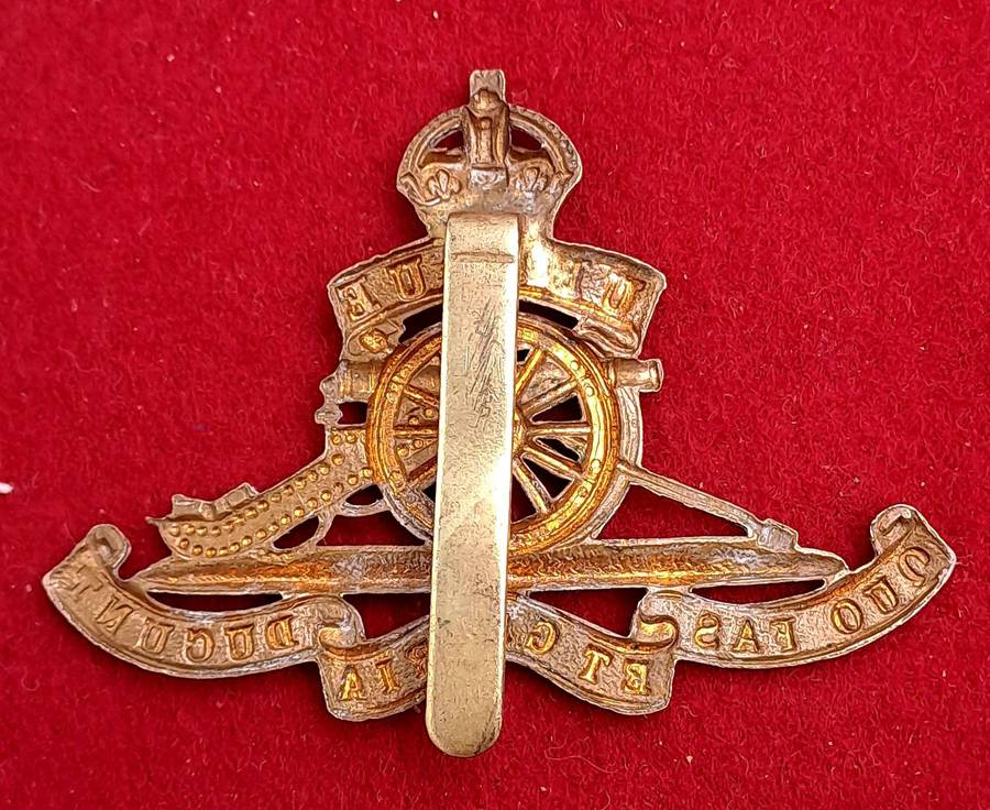 WWI-WWII ROYAL ARTILLERY Cap Badge