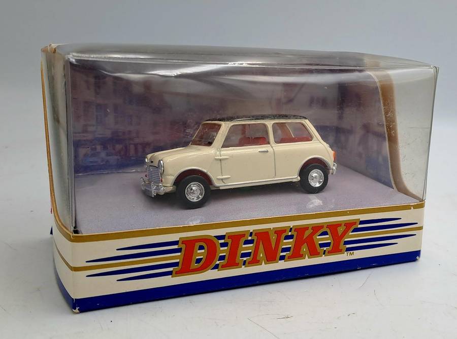 1990-Matchbox Dinky Collection DY-21 `1964 Austin Mini Cooper S in Box