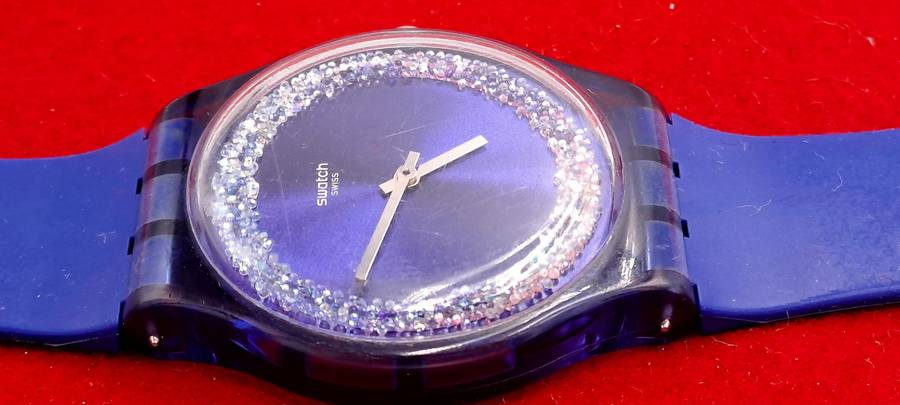 Pre-owned 2019 SWISS SWATCH BLUSPARKELS Ladies Watch -Working (strap need new loop)
