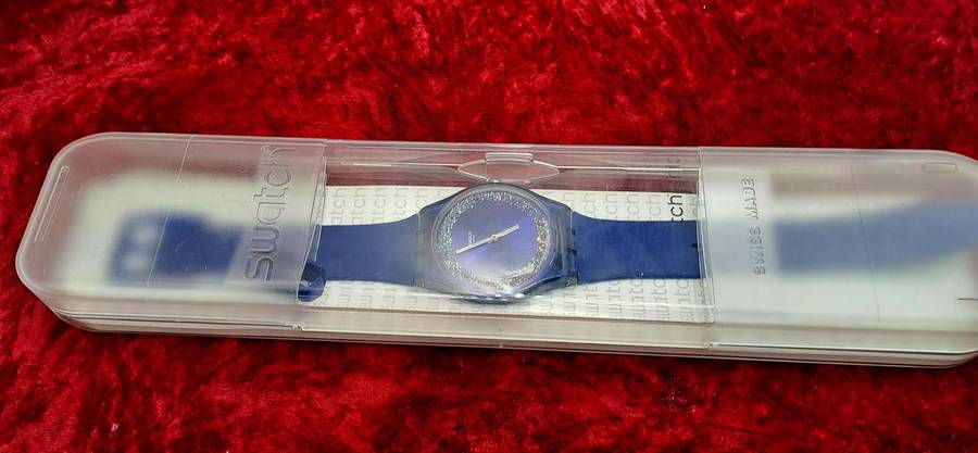 Pre-owned 2019 SWISS SWATCH BLUSPARKELS Ladies Watch -Working (strap need new loop)