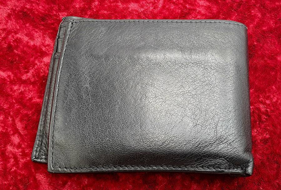 Pre-Owned Men's Black Leather Wallet Branded ABSA PRIVATE BANK