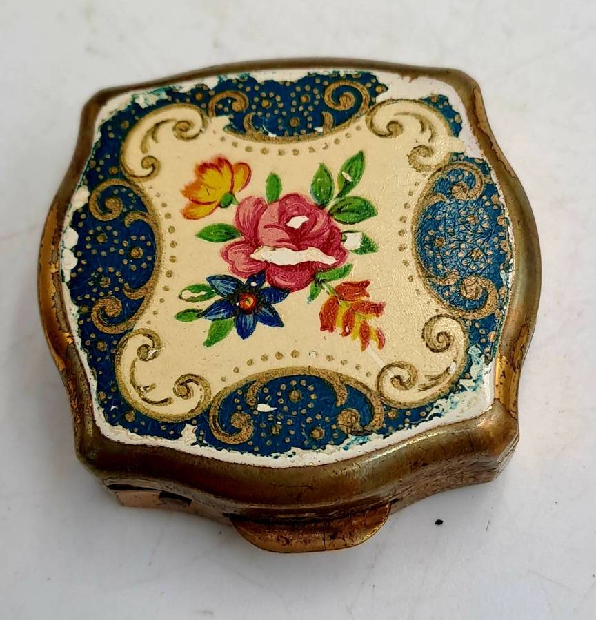 Small Vintage Stratton Pill Box Gold Enamel Floral Design-see patina
