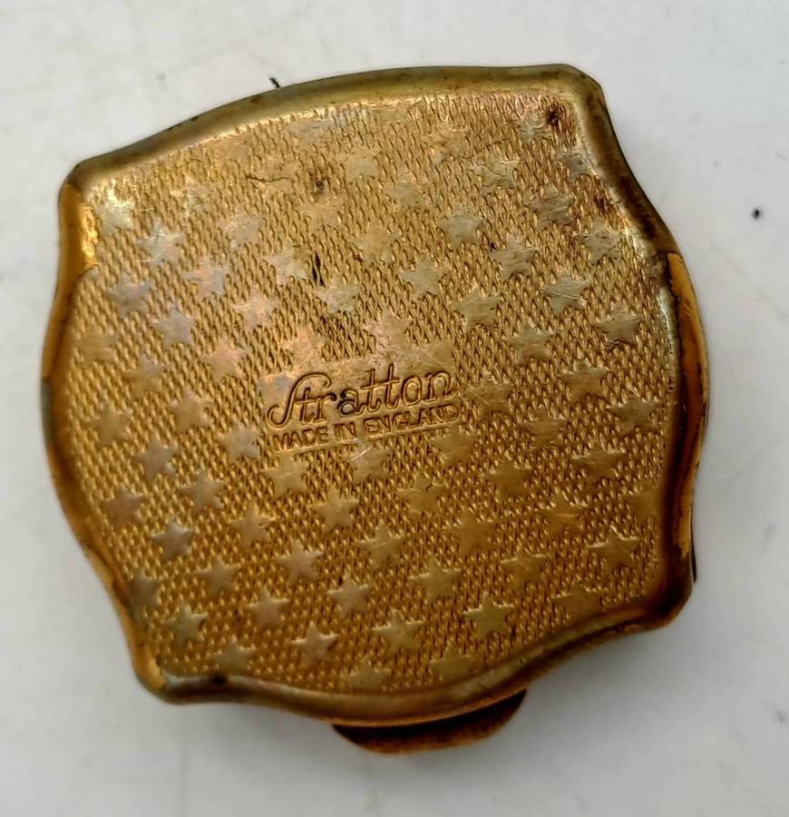 Small Vintage Stratton Pill Box Gold Enamel Floral Design-see patina