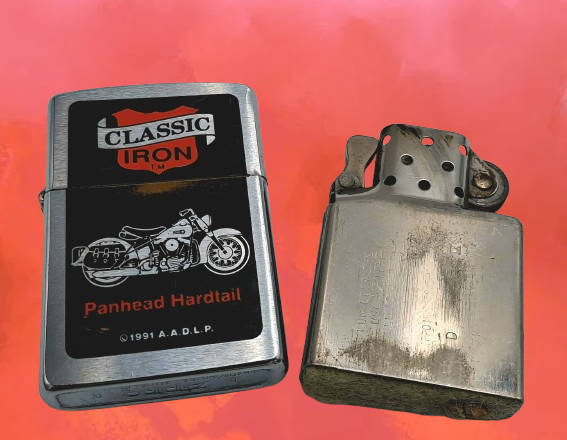 Vintage ZIPPO Lighter Classic Iron -No Spark need new flint and fluid Made in the USA