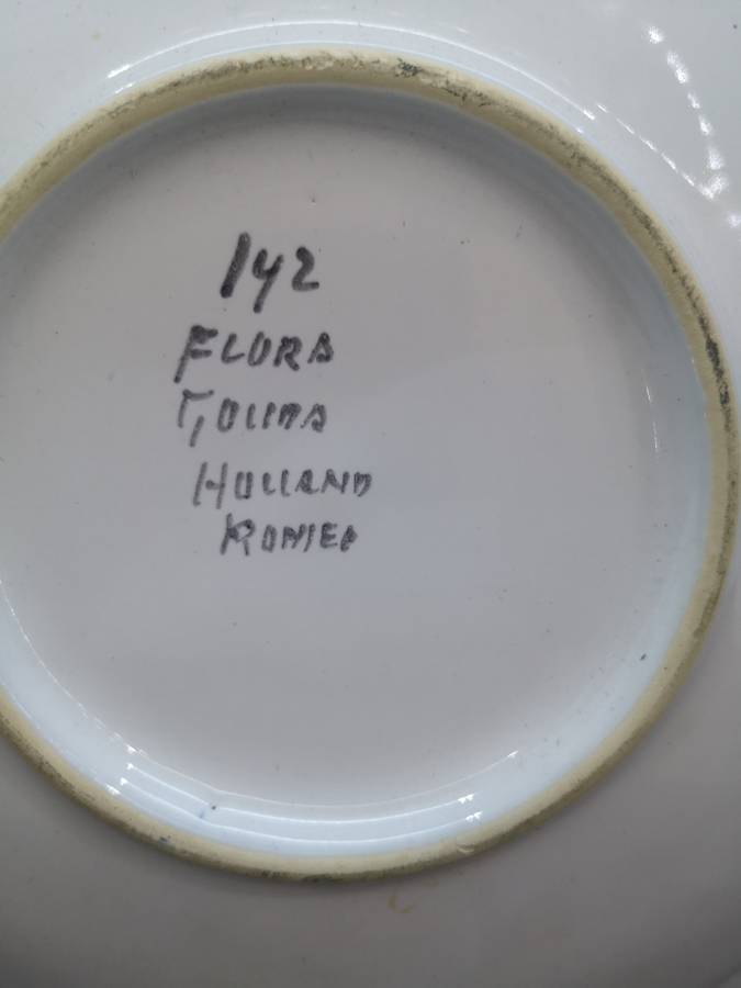 Big ceramic plate Flora Gouda Holland