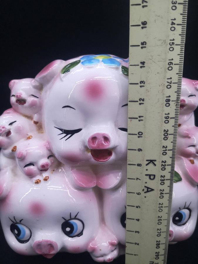 Cute ceramic piggy bank