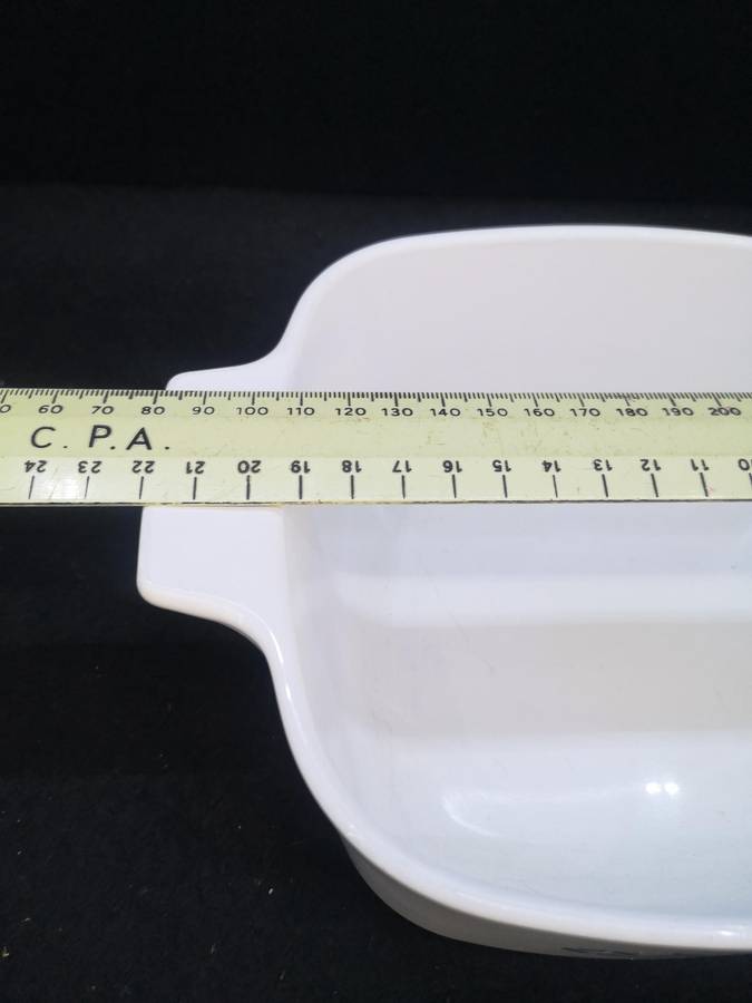 Vintage Corning Ware Blue cornflower with Pyrex lid