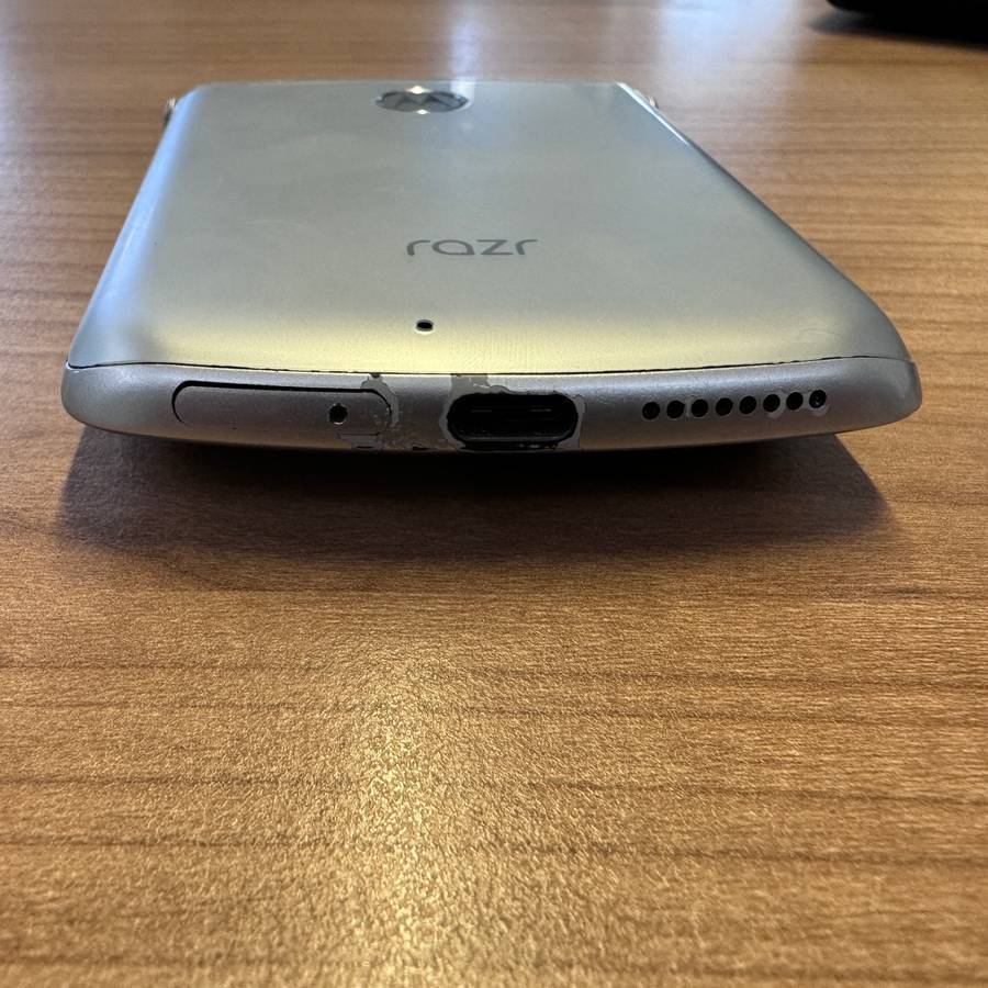 MOTOROLA RAZR 2020 | Dual Sim | 256gb