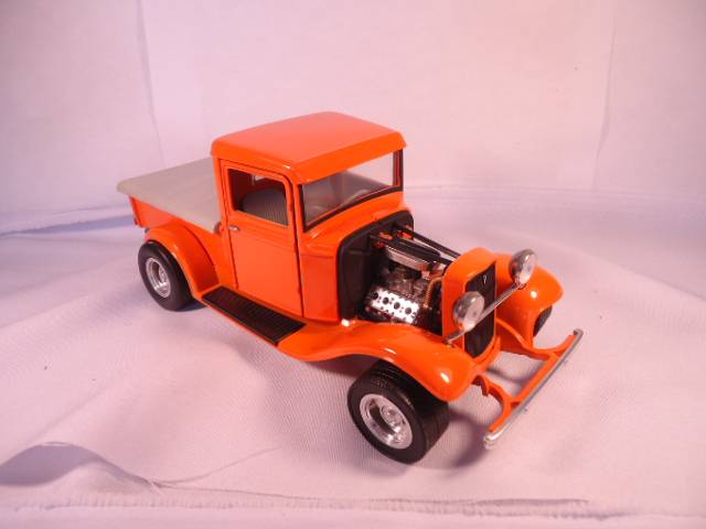 Road Legends - 1934 Ford Pick-Up Truck - # 92257