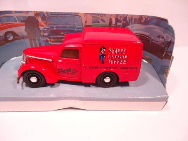 Matchbox Dinky - 1948 Commer 8 CWT Van - Sharps Toffee - # DY 8A