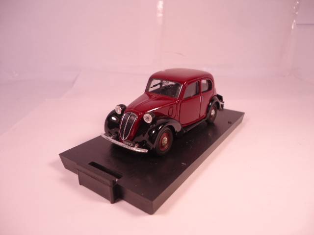 Brumm - 1949 Fiat 1100 - #R065-02