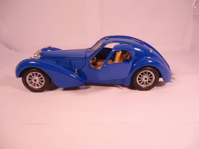 Bburago - 1936 Bugatti Atlantic - #503