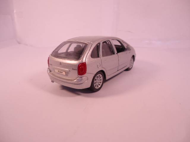 Maisto - Lot of 3 Models