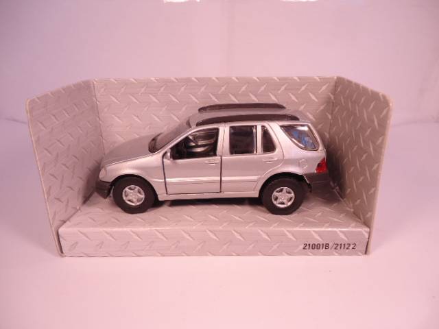 Maisto - Lot of 3 Models