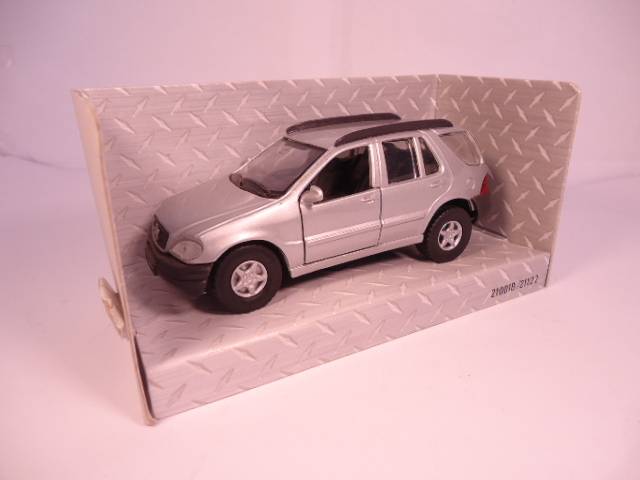 Maisto - Lot of 3 Models