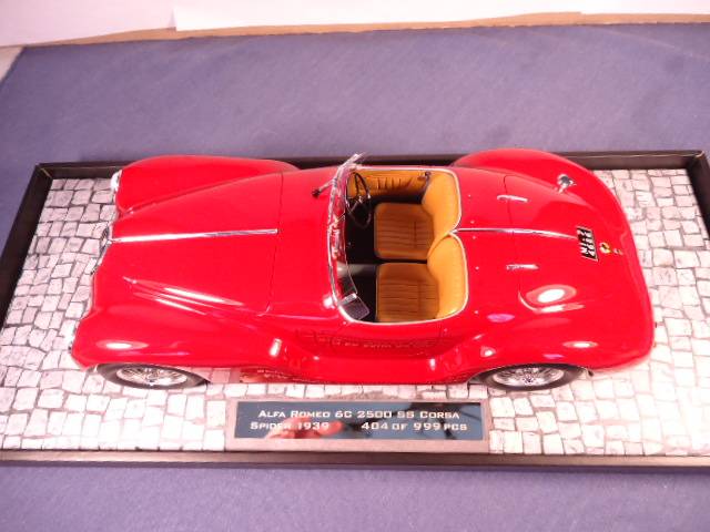Minichamps - 1939 Alfa Romeo 6C 2500 SS Corsa Spider - First Class Collection -  # 107120230