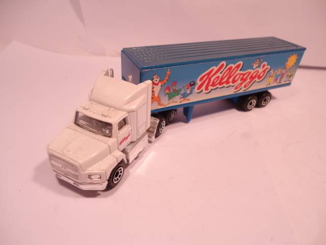 Matchbox Convoy - Ford Aeromax Box Truck - Kelloggs - # 165 O ME