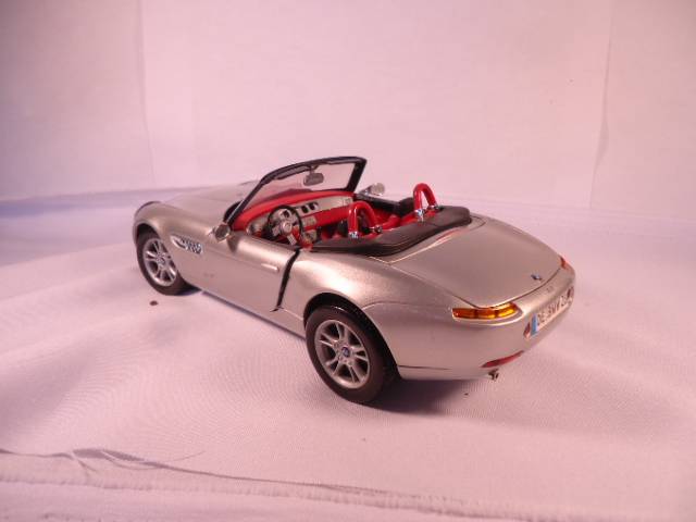 Motor Max - BMW Z8 Roadster # 73106