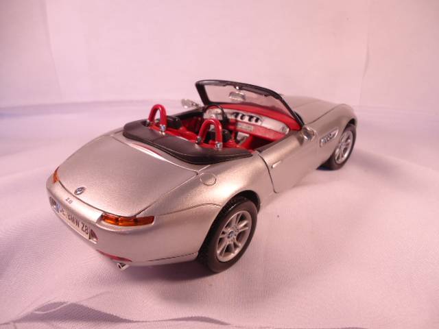 Motor Max - BMW Z8 Roadster # 73106