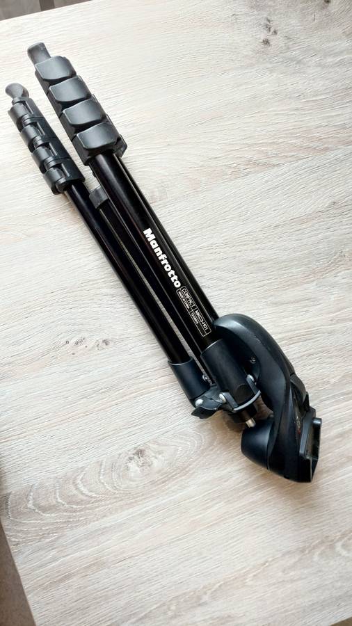 Manfrotto Tripod
