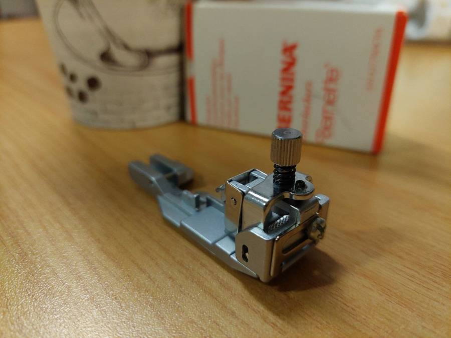 Elasticator Presser Foot for Overlocker