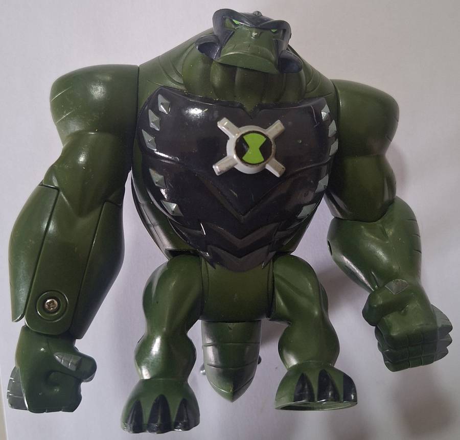 Ben 10 Humigousaur ( Missing  weapon)