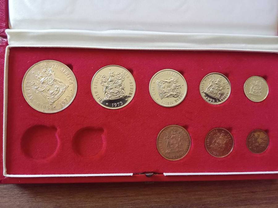 South Africa.1973 proof set with silver R1 no gold