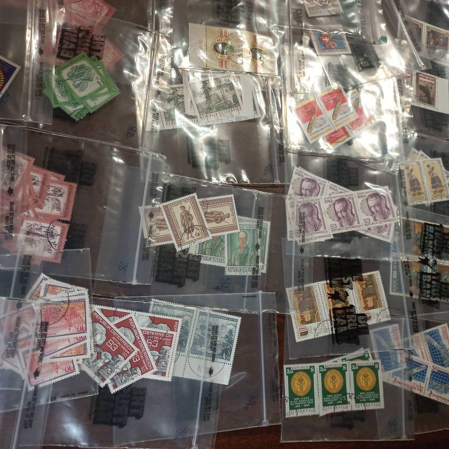 Austria Collection off paper neatly sorted. Includes definitives. R1 start