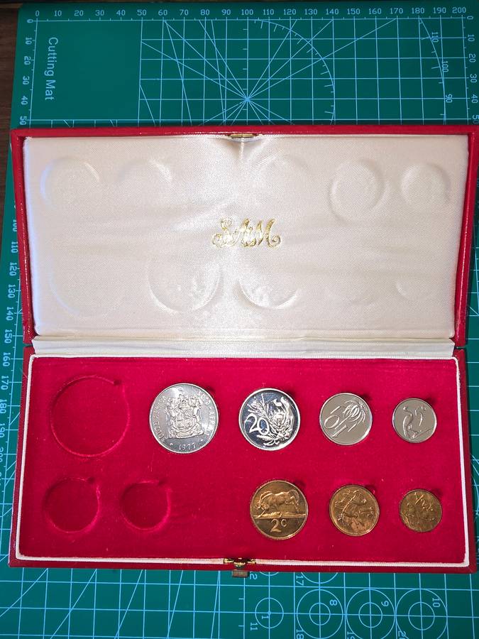 1977 Proof set 7 coins~  no Silver & Gold