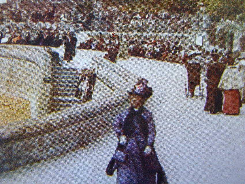 Photochrom Celesque Series POSTCARD - Weston-Super-Mare: Madeira Cove