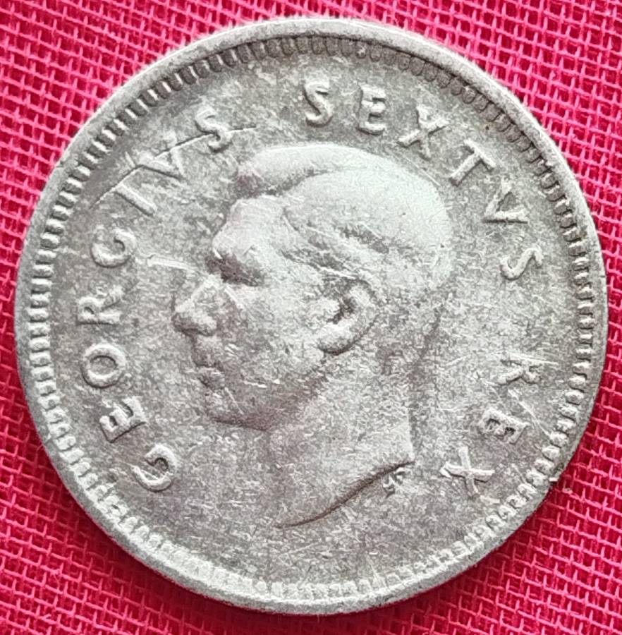 1950  Threepence Coin   ( SILVER 80% )             SUN17079~