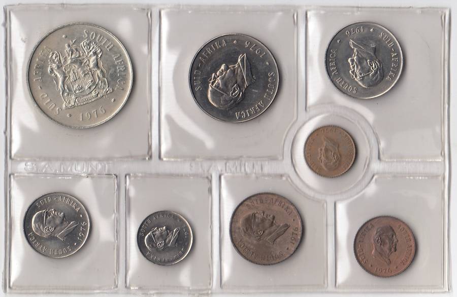 1976 MINT PACK UNC WITH SILVER R1 COIN       RSA
