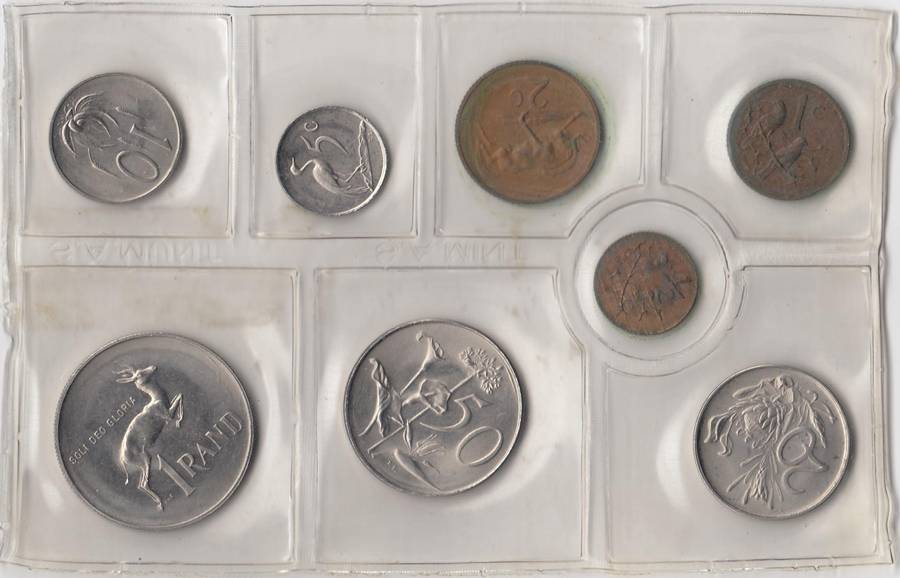 1978 MINT PACK UNC WITH 1/2 CENT COIN      1978-101~