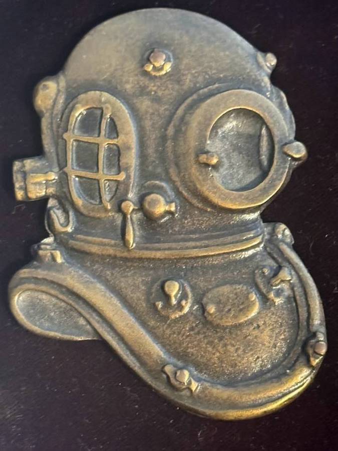 Presented is an impressive brass Navy Divers Insignia Plaque.