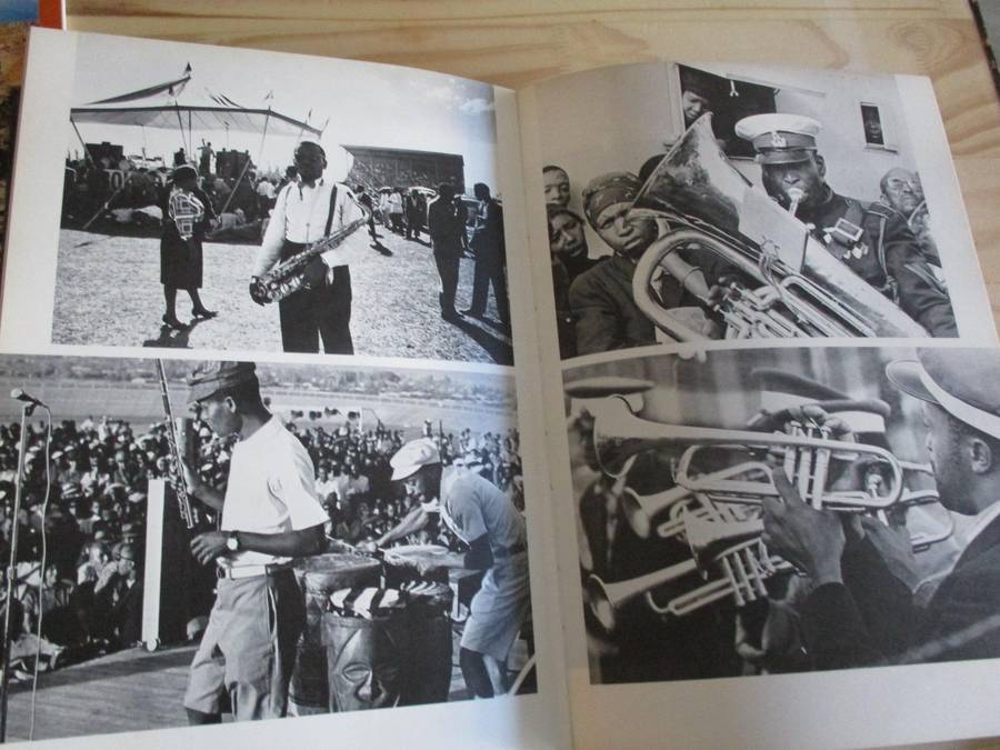 SOWETO photographed by PETER MAGUBANE