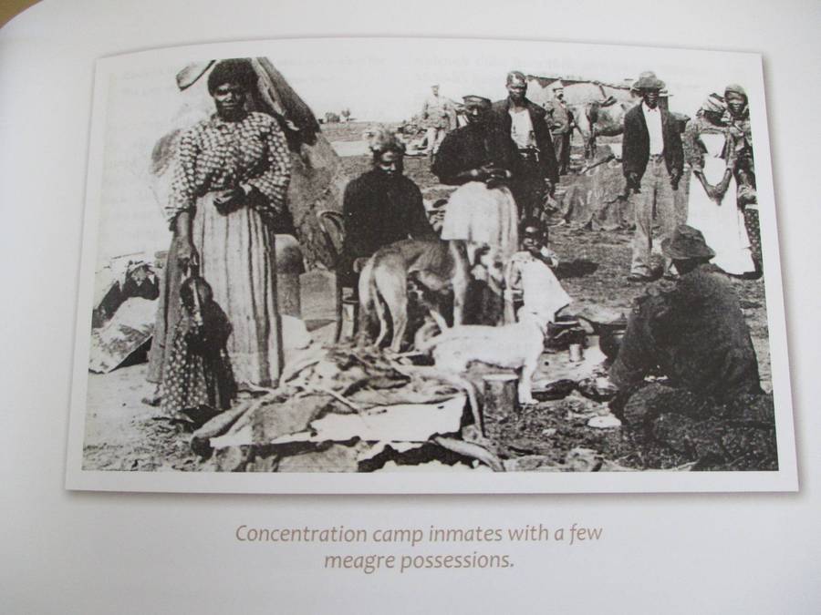 An ILLUSTRATED HISTORY OF BLACK SOUTH AFRICANS in the Anglo-Boer War 1899-1902  Van Zyl, Constantine