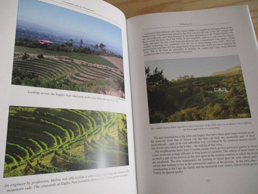CONSTANTIA AND ITS NEIGHBOURS - Helen Robinson SIGNED COPY
