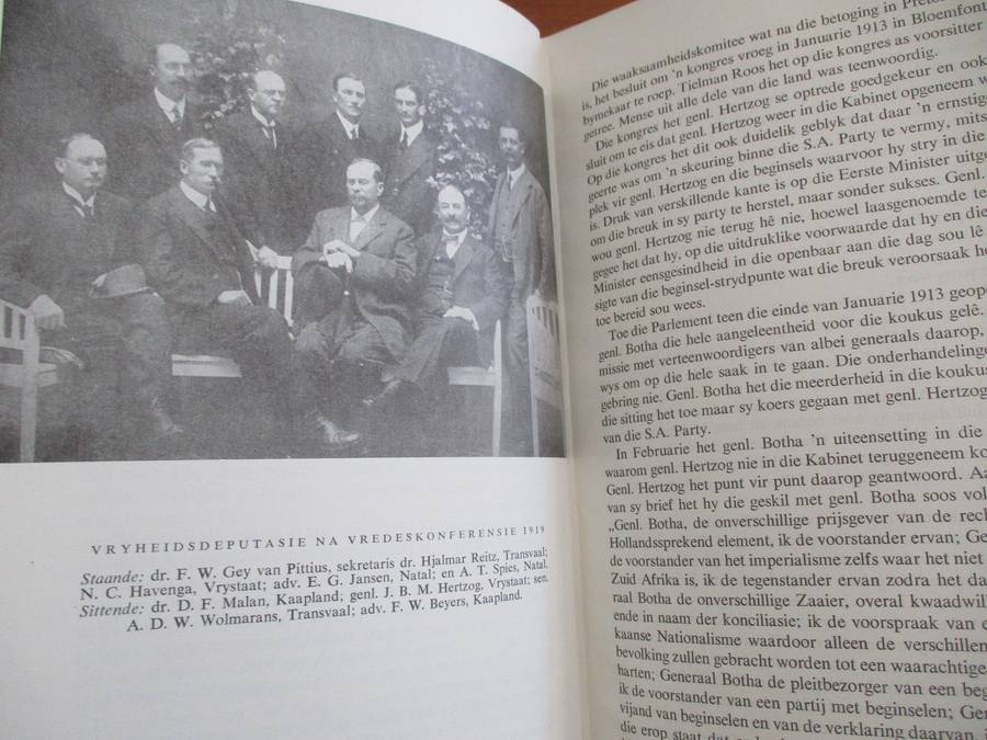 GETEKEN. Die Nasionale Party van Suid-Afrika  1914-1964  sy stryd en sy prestasies  M.P.A.Malan