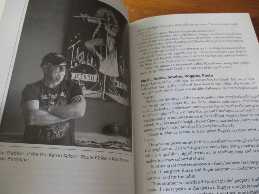 Moving to the Platteland  Life in Small Town South Africa  Julienne du Toit & Chris Marais