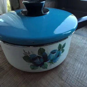 Vintage Hendlers Rose saucepan