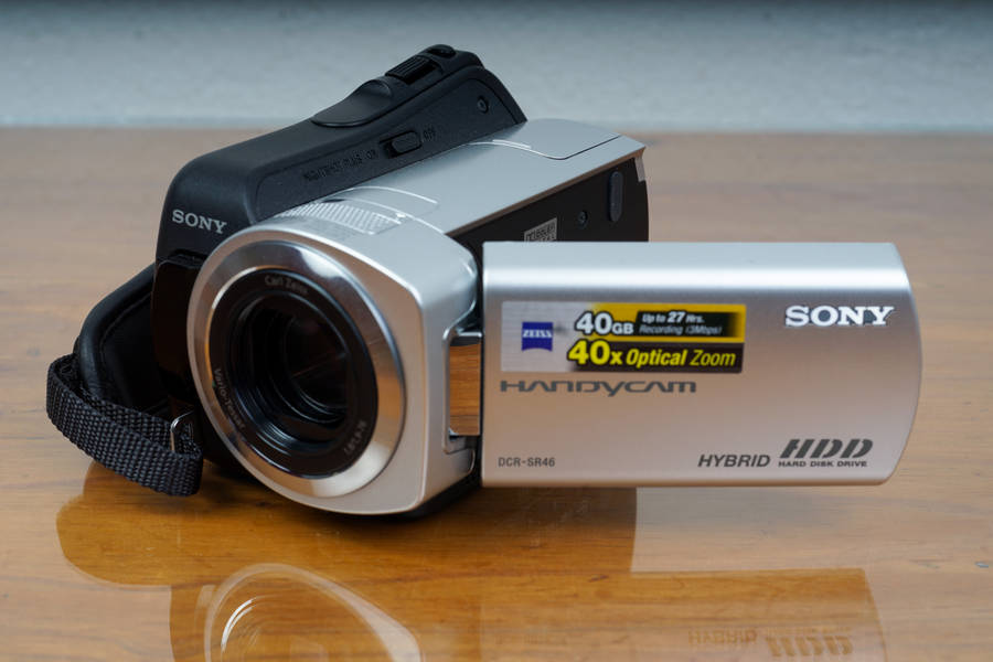 Sony Handycam DCR-SR46E *CCD Sensor* *Carl Zeiss optics*
