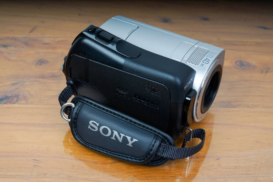 Sony Handycam DCR-SR46E *CCD Sensor* *Carl Zeiss optics*