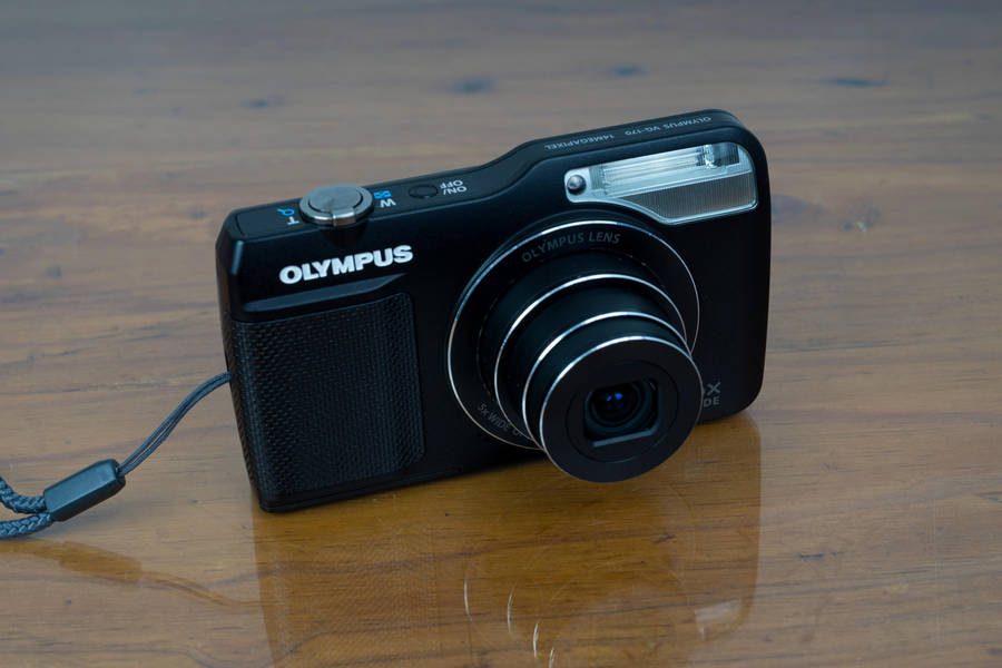 Olympus VG-170 14mp digital compact camera