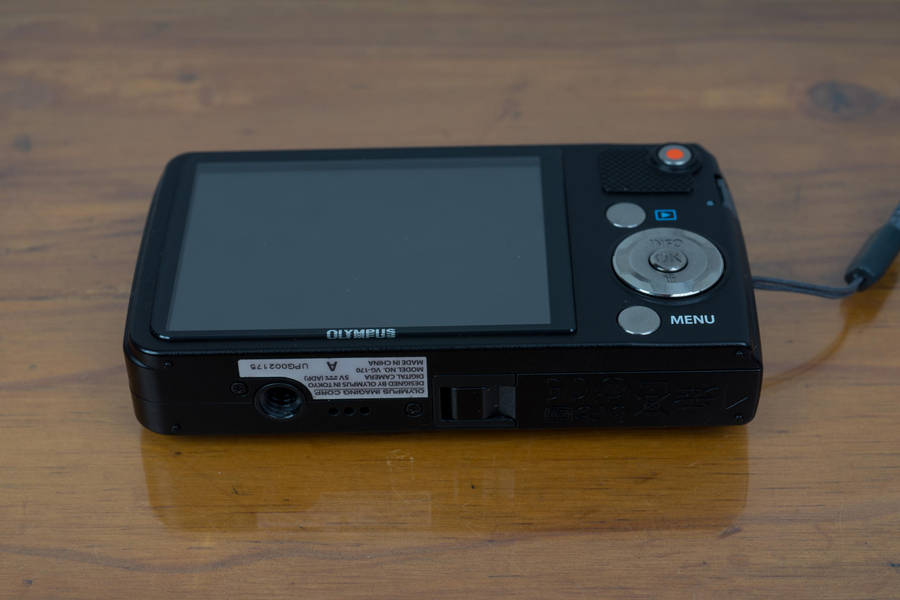 Olympus VG-170 14mp digital compact camera