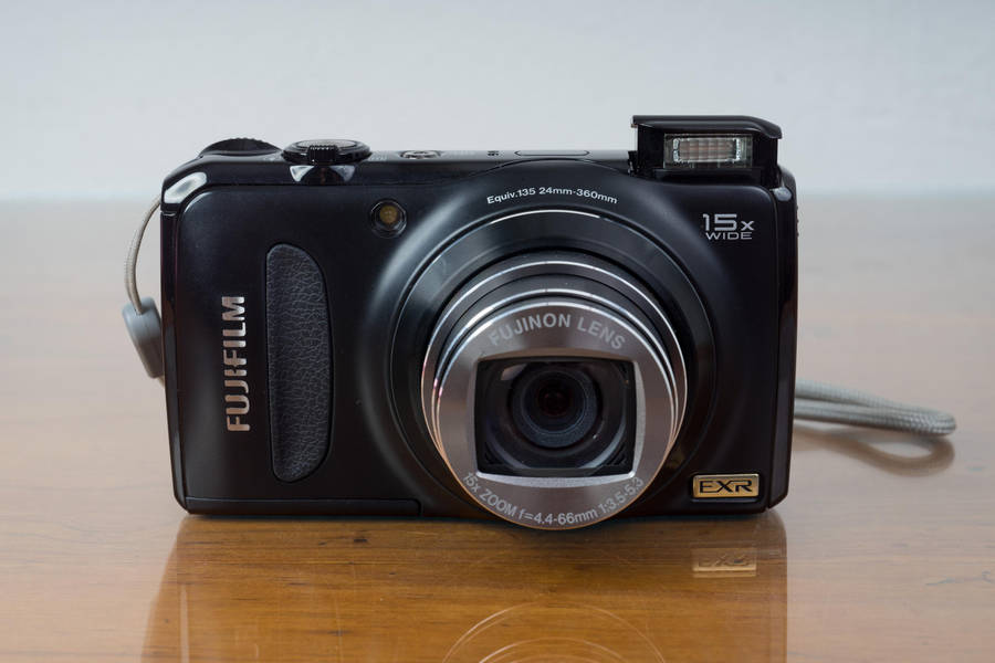Fujifilm Finepix F300EXR 12mp digital camera