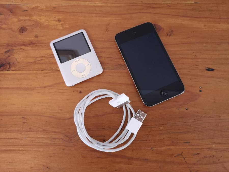 Two old Apple iPods