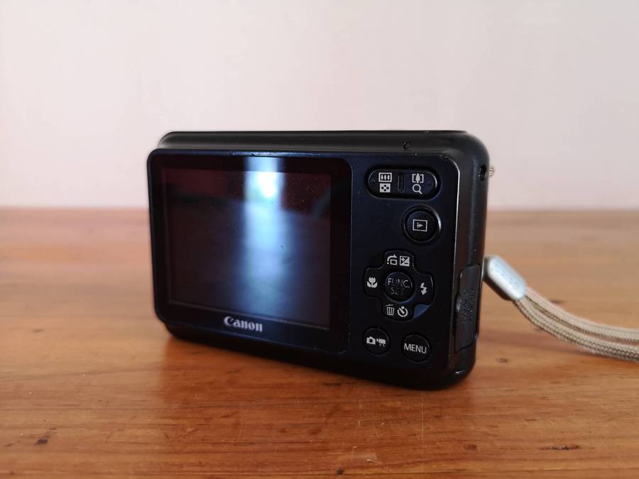 Canon PowerShot A800 10mp ccd sensor compact digital point & shoot camera