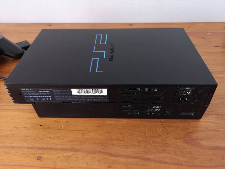 Sony Playstation 2 "phat" console