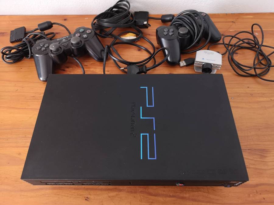 Sony Playstation 2 "phat" console