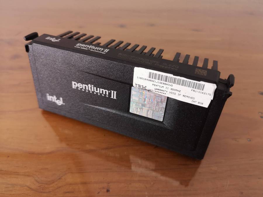 Vintage Intel Pentium II 350Mhz processor